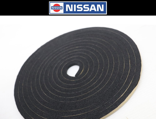 Rear glass mould seal - rear,