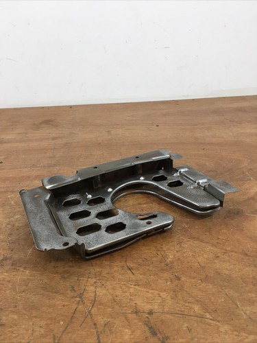 Sump baffle plate for - sump,